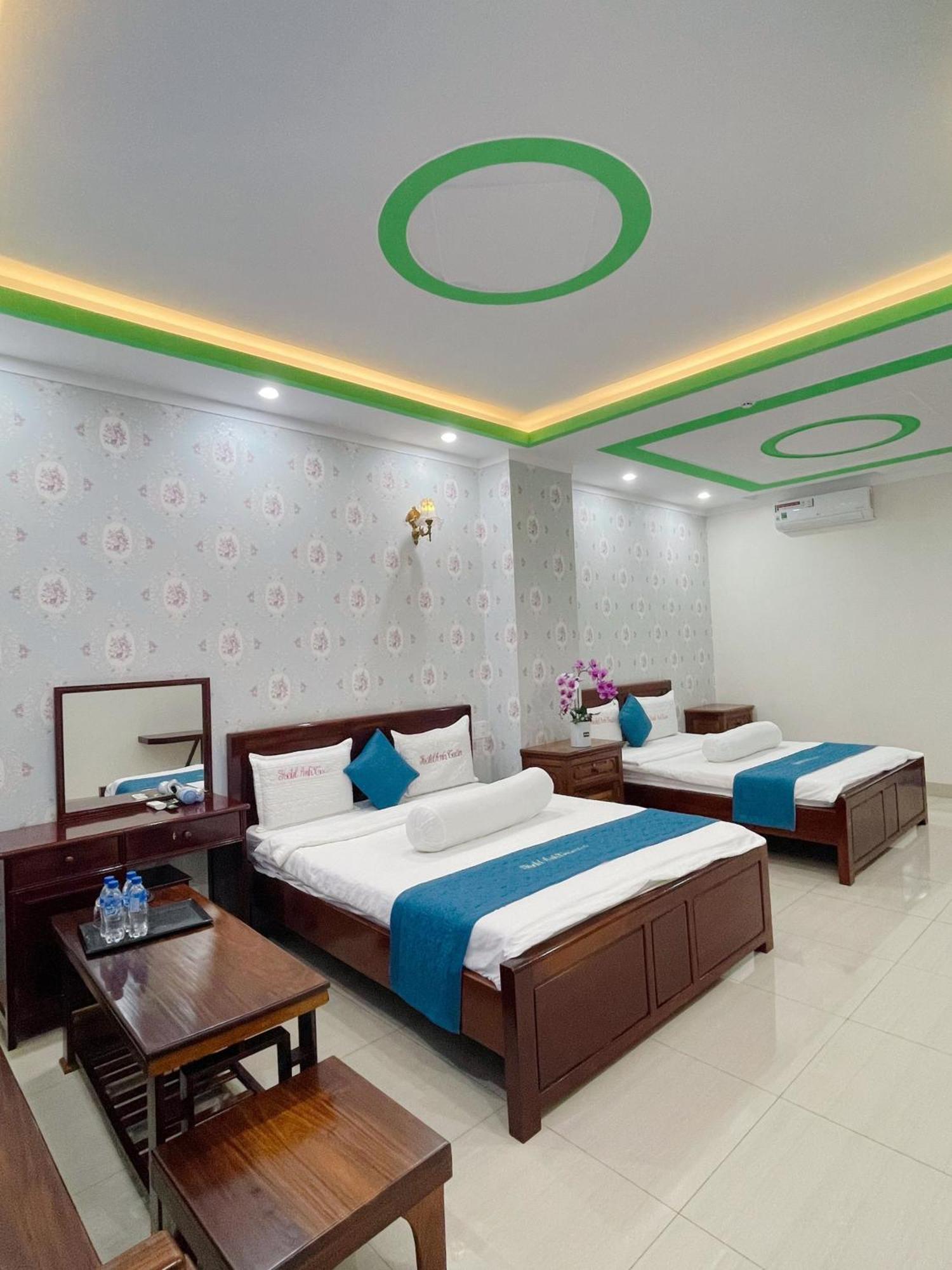Anh Tuan Hotel & Coffee - Pleiku, Gia Lai Εξωτερικό φωτογραφία