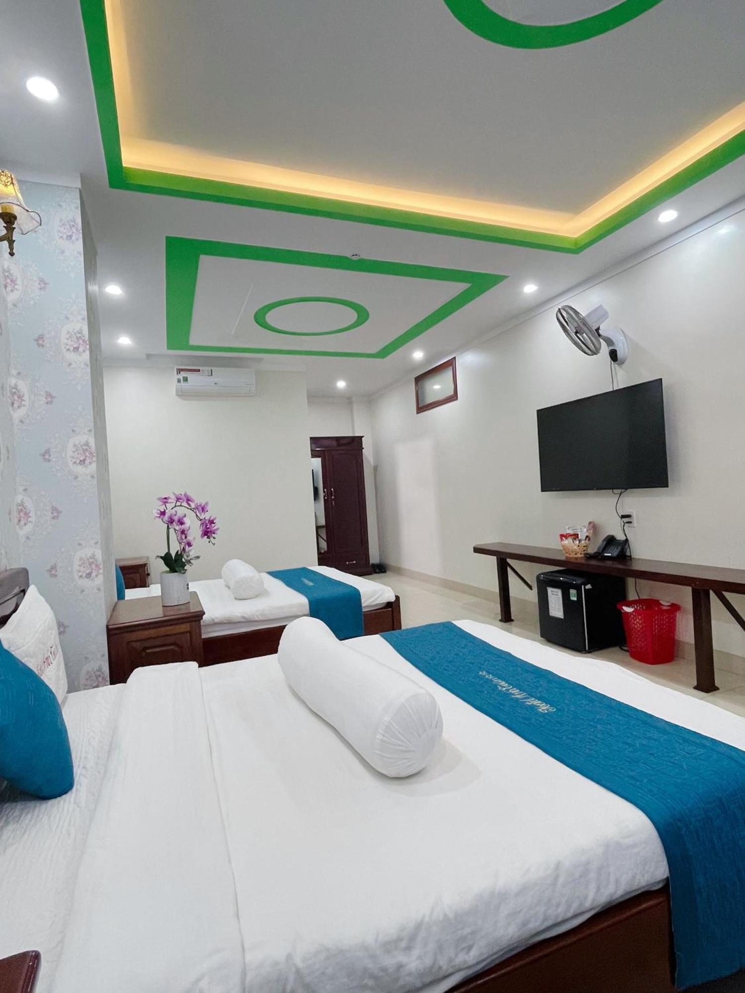 Anh Tuan Hotel & Coffee - Pleiku, Gia Lai Εξωτερικό φωτογραφία