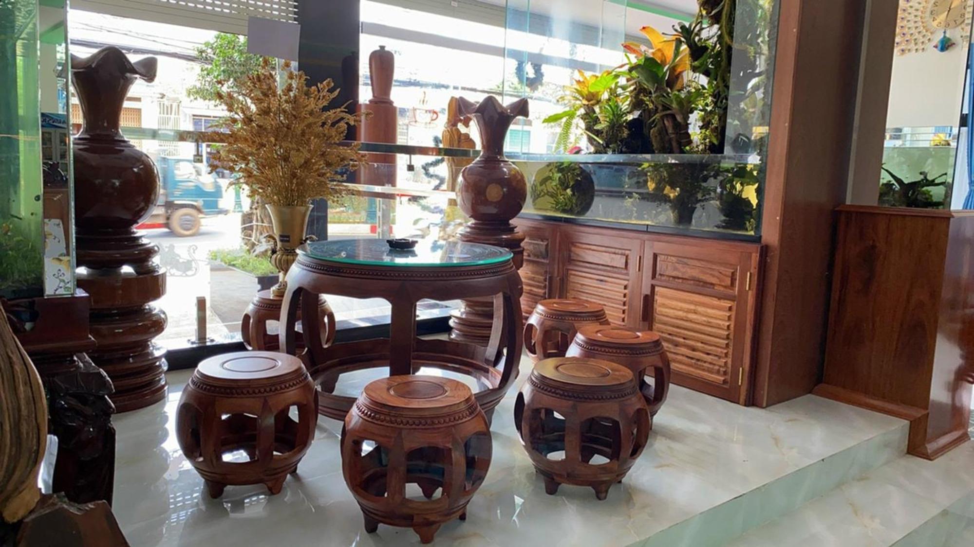 Anh Tuan Hotel & Coffee - Pleiku, Gia Lai Εξωτερικό φωτογραφία